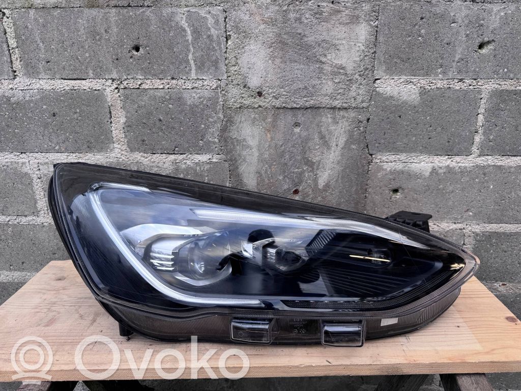 Ford Focus Headlight/headlamp 