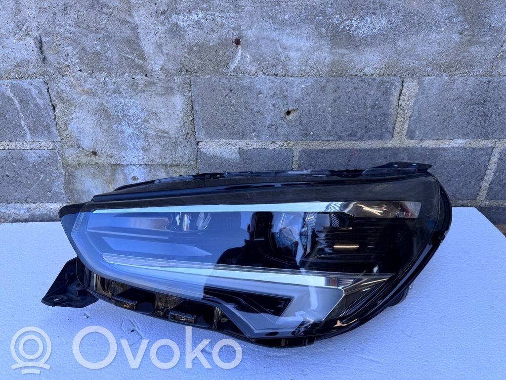 Opel Corsa F Phare frontale 