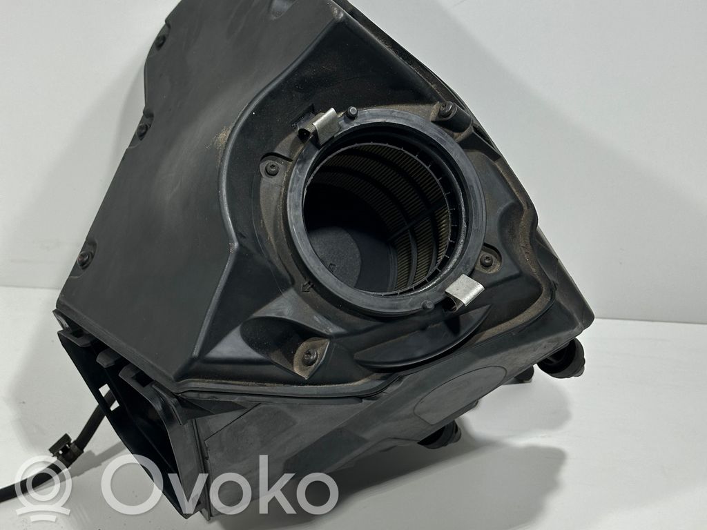 Audi A5 8T 8F Luftfilterkasten 