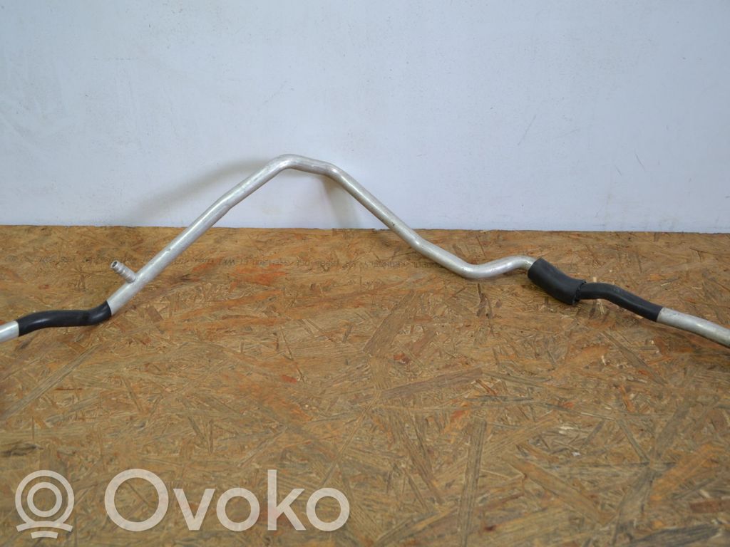 Ilmastointilaitteen putki (A/C)   8K0260710AC