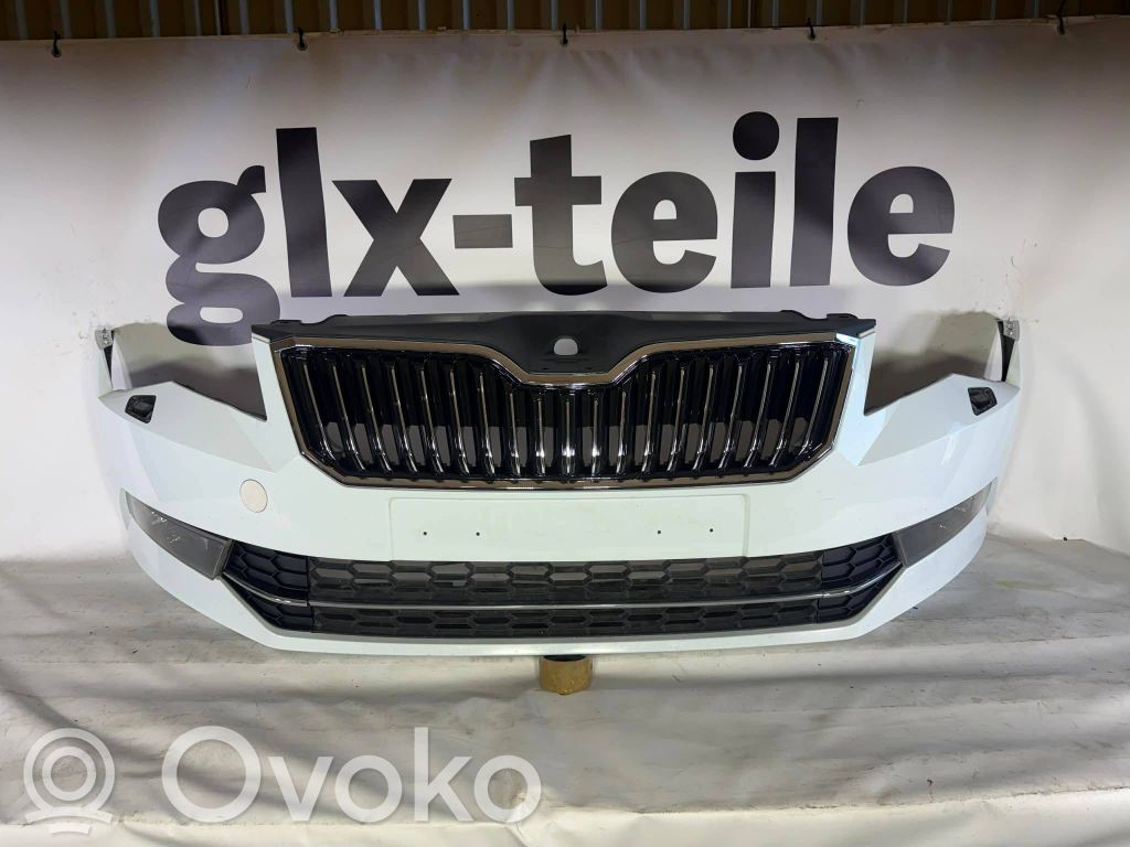 Front bumper   3V0807221