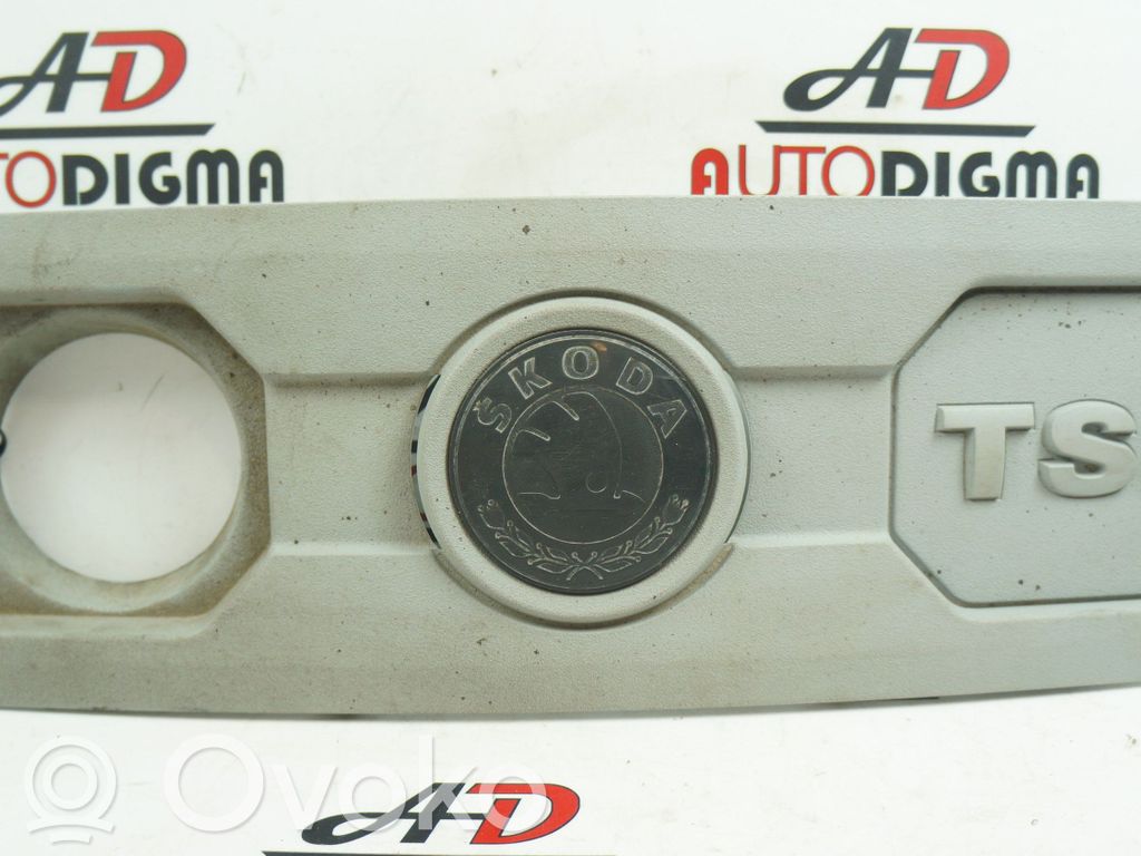 Skoda Superb B6 (3T) Engine cover (trim) 