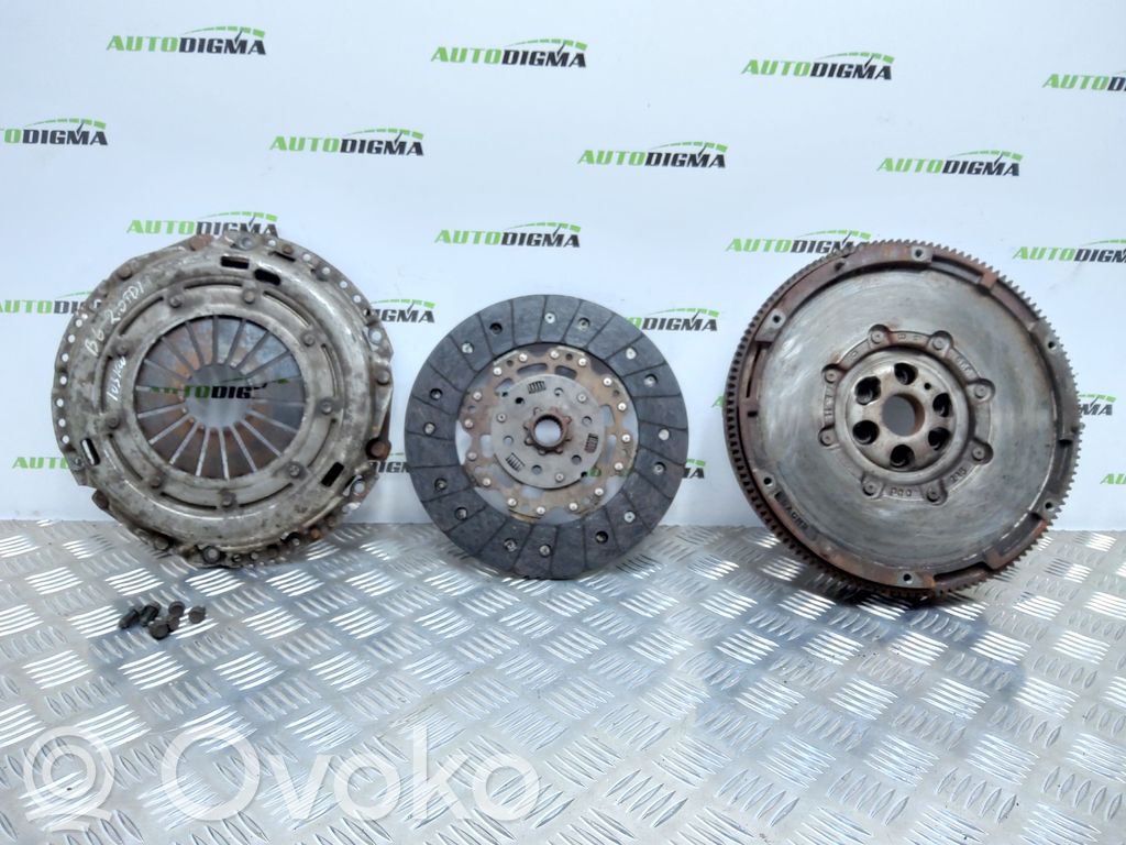 Volkswagen PASSAT B6 Juego de embrague 