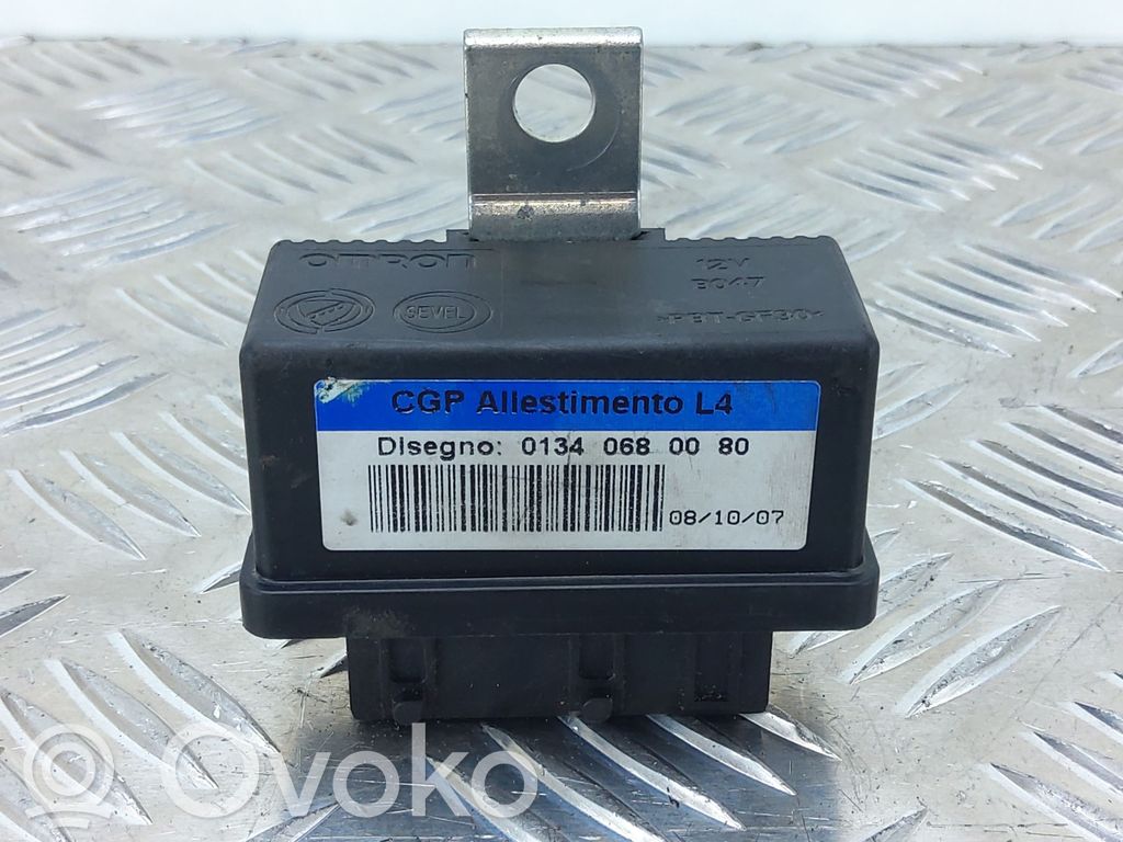 Peugeot Boxer Fuel pump relay 