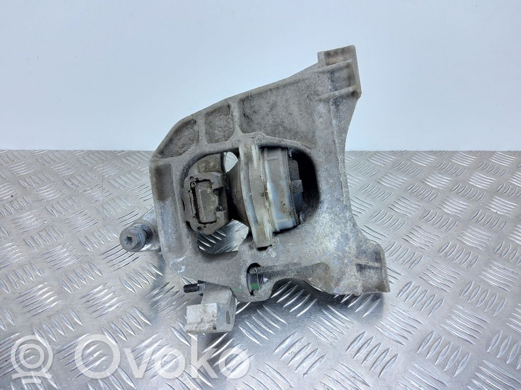 Toyota Proace Engine mount bracket 