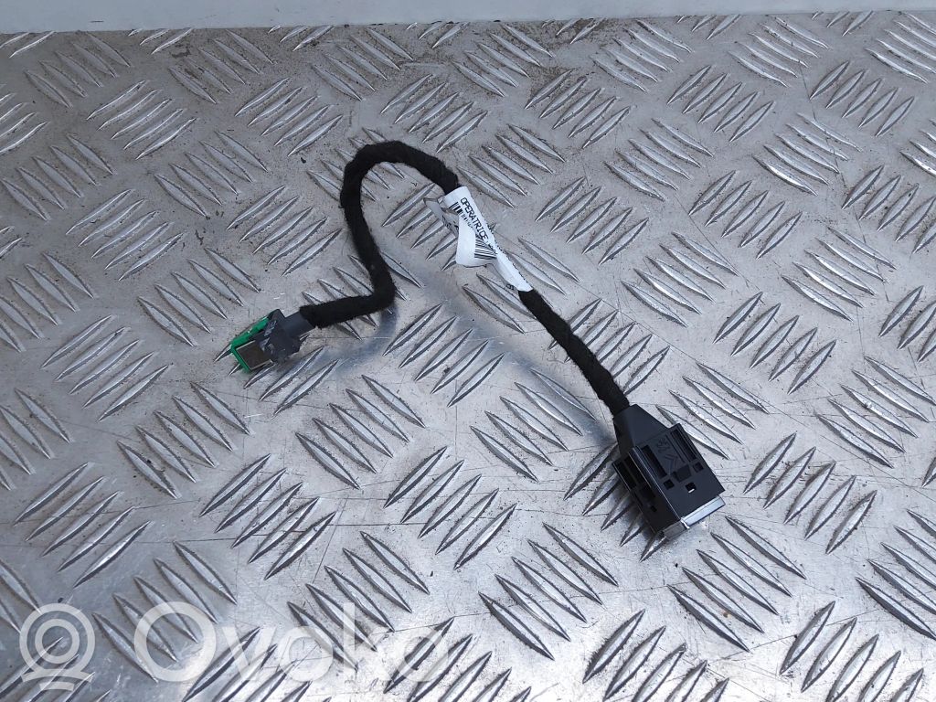 Peugeot 308 USB jungtis 
