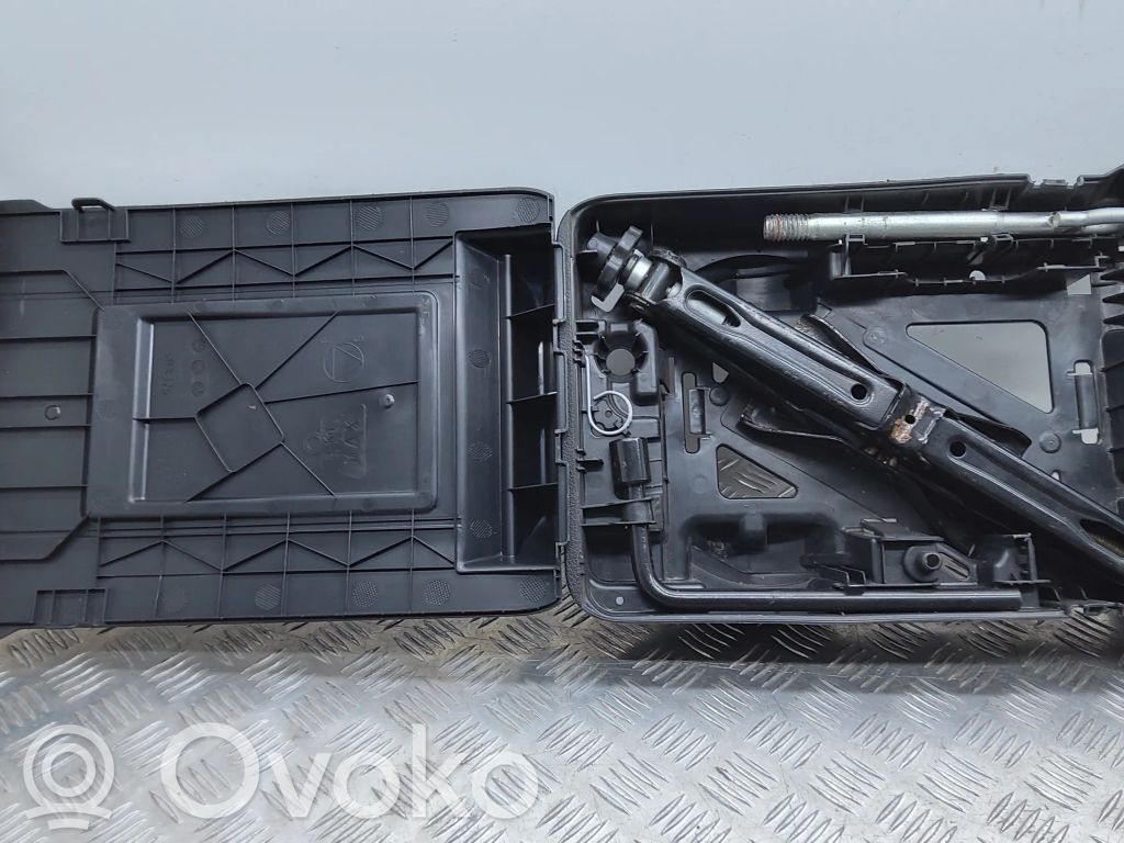 Toyota Proace Tool box 