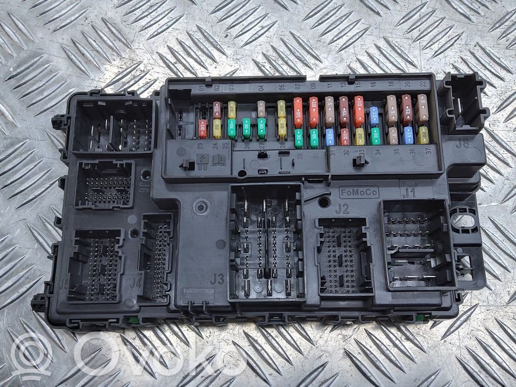 Ford Mondeo MK V Fuse module 