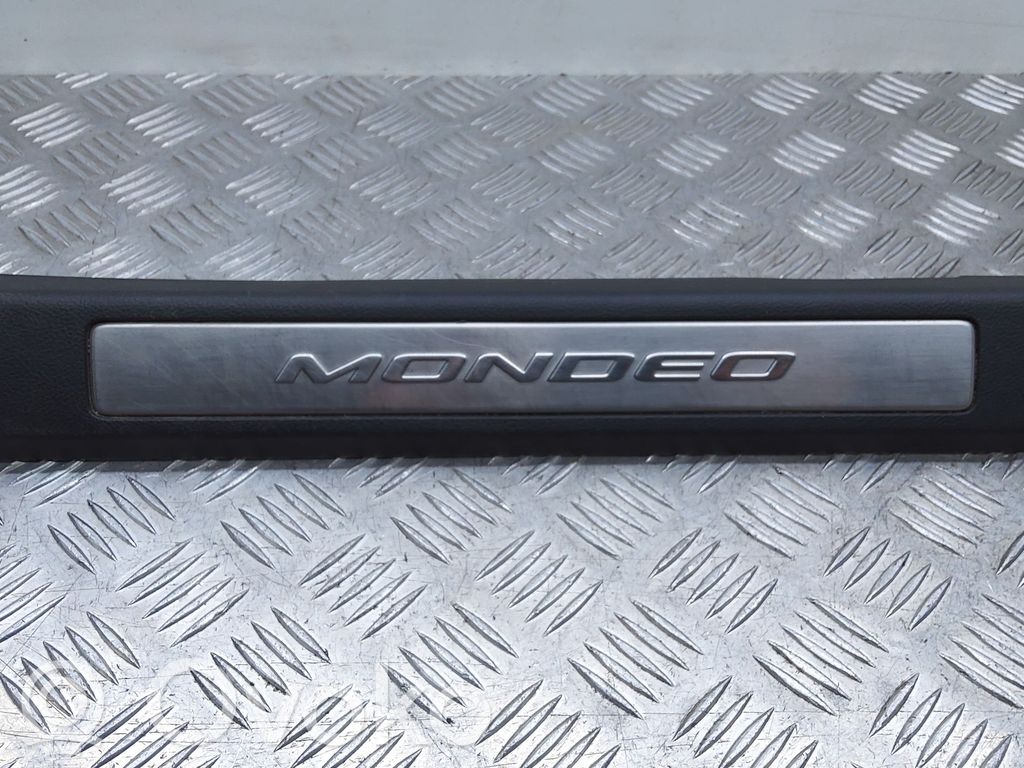 Ford Mondeo MK V Listwa progowa przednia 