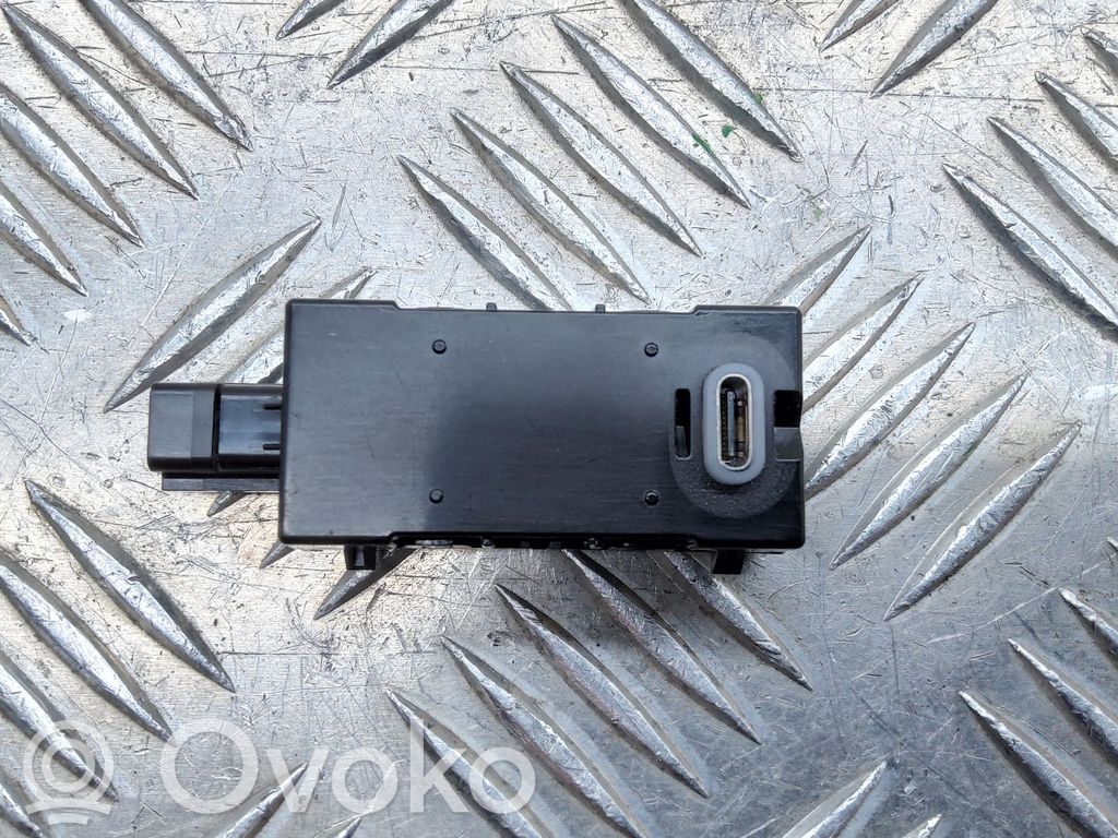 Cadillac XT6 Enchufe conector USB 