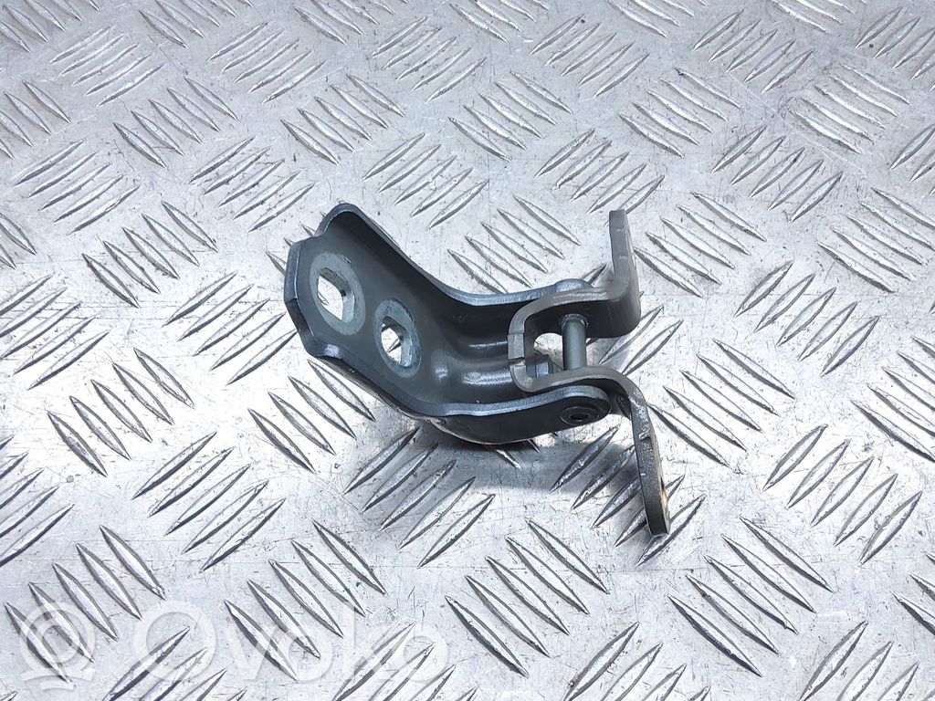 Front door lower hinge   80066P