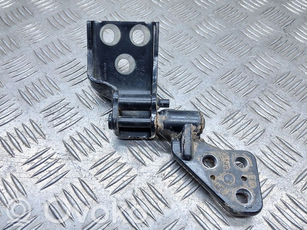 Citroen Berlingo Loading door lower hinge 