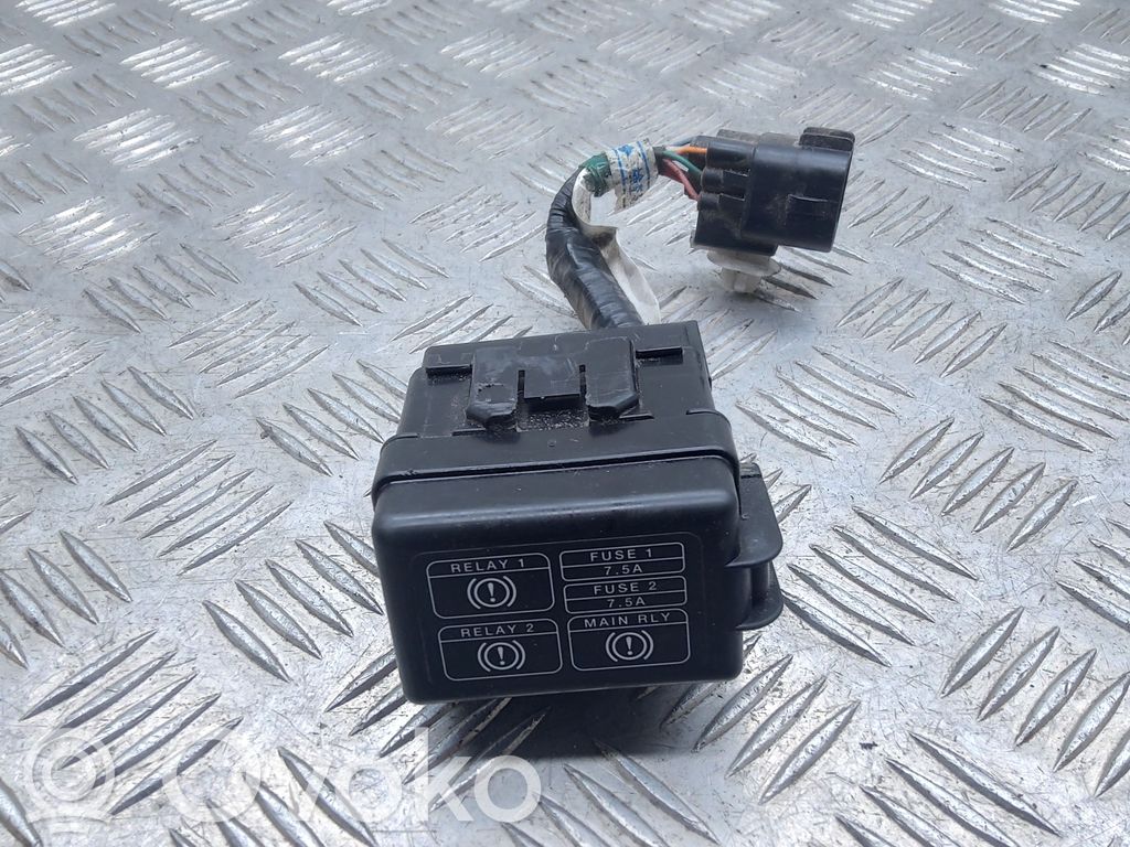 Mitsubishi Outlander Módulo de fusible 