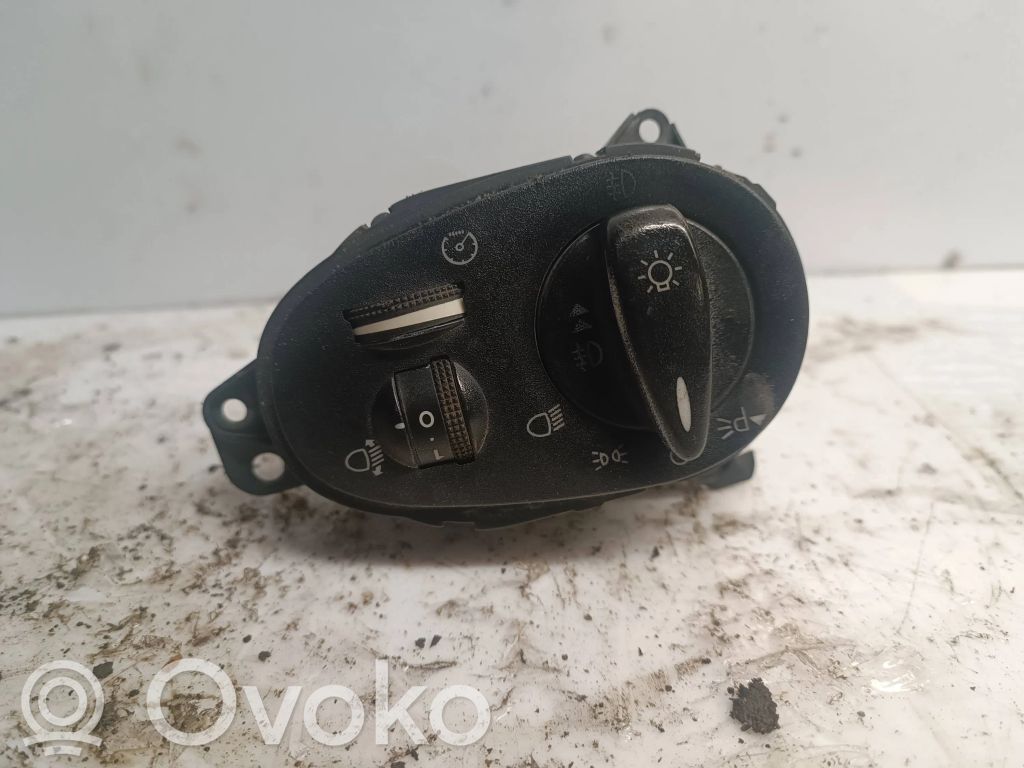 Ford Focus Light switch 