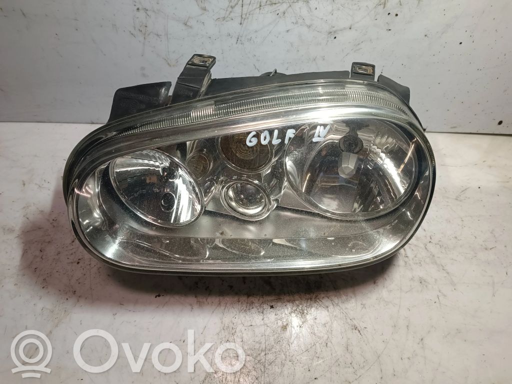 Volkswagen Golf IV Lampa przednia 