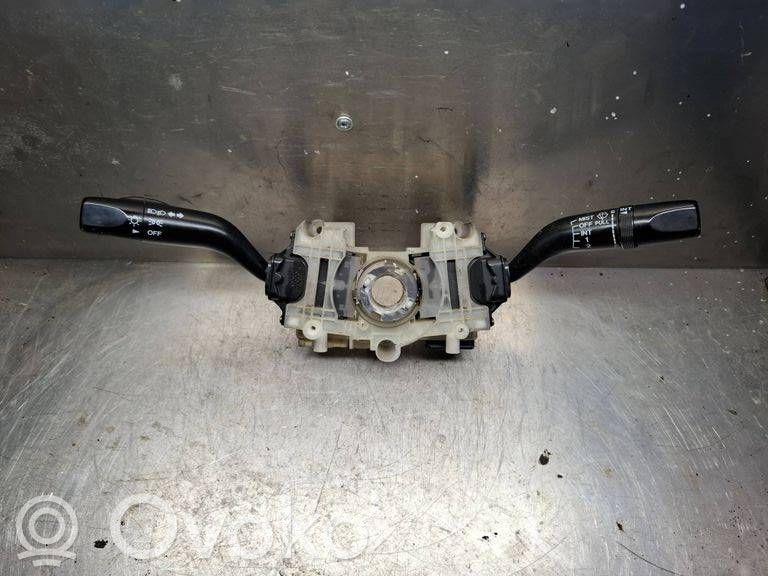 Mazda 626 Interruptor/palanca de limpiador de luz de giro 
