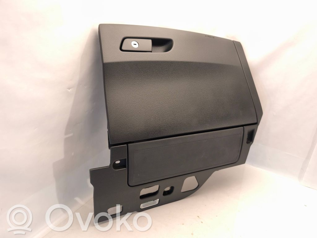 Knee airbag   8W0880842E,8W0971679F,8W1880918X,8W1880302C,8W1880302C6PS