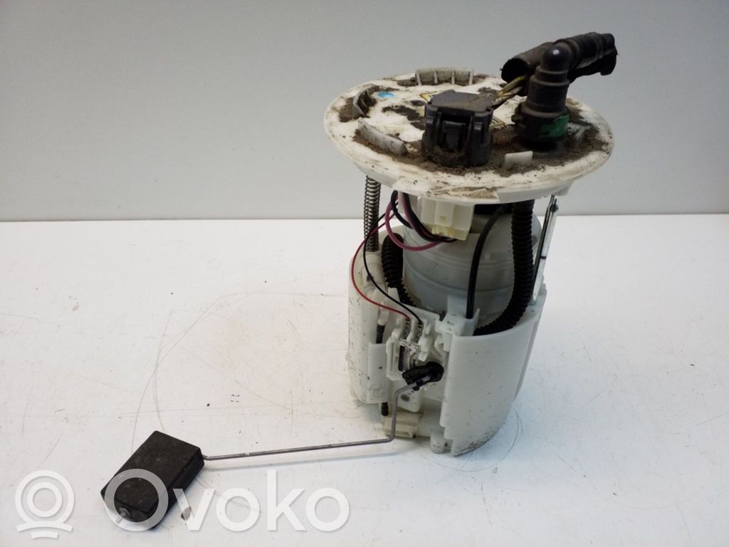 Ford Fusion II Bomba interna de combustible 