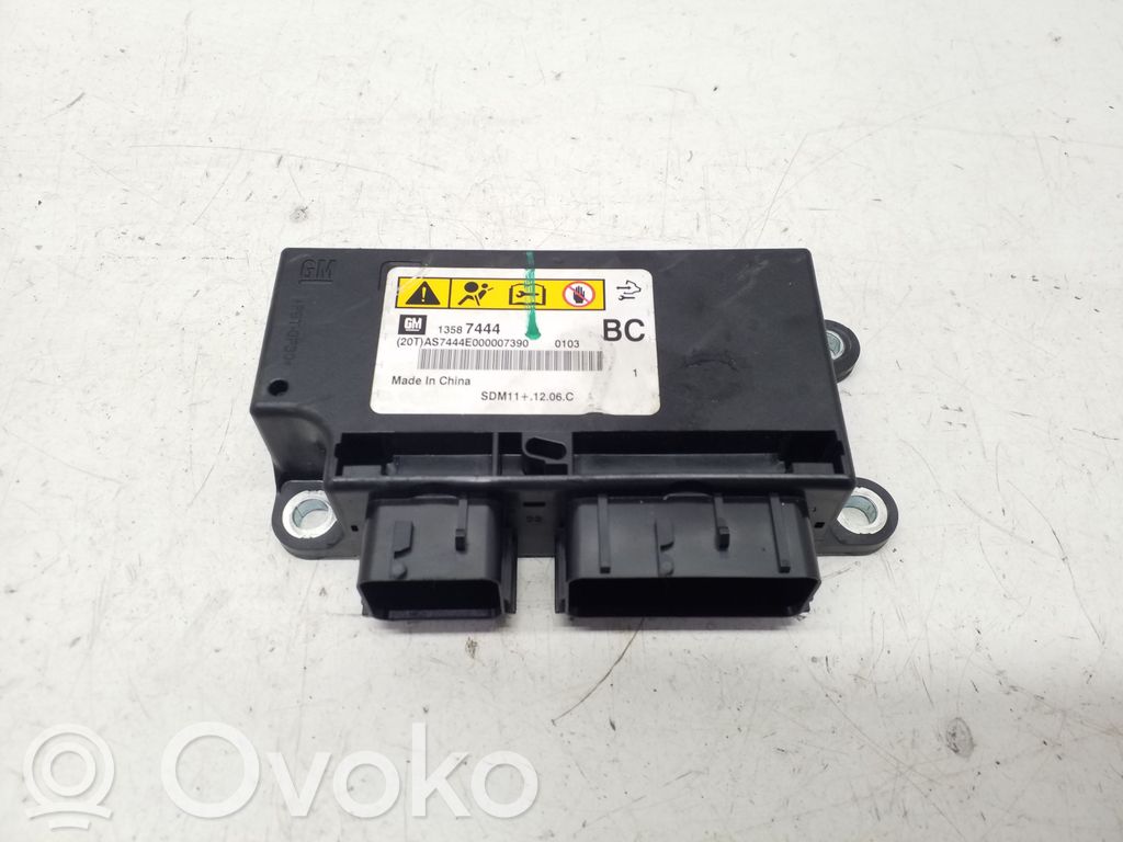Chevrolet Captiva Airbag control unit/module 