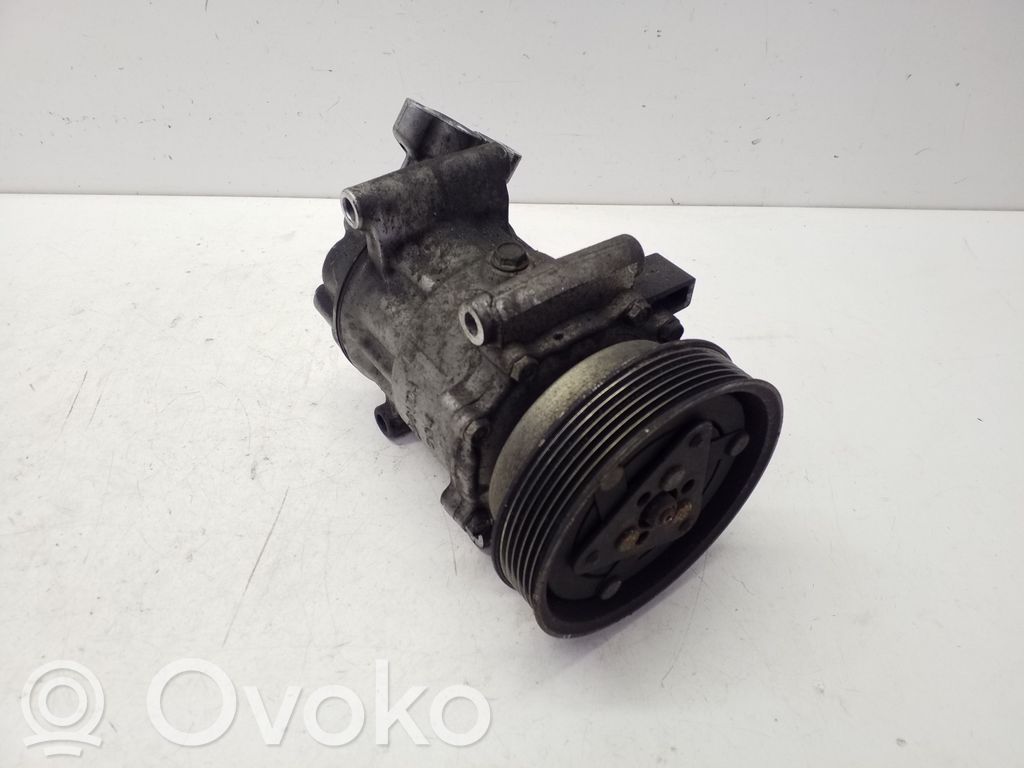 Nissan Juke I F15 Air conditioning (A/C) compressor (pump) 