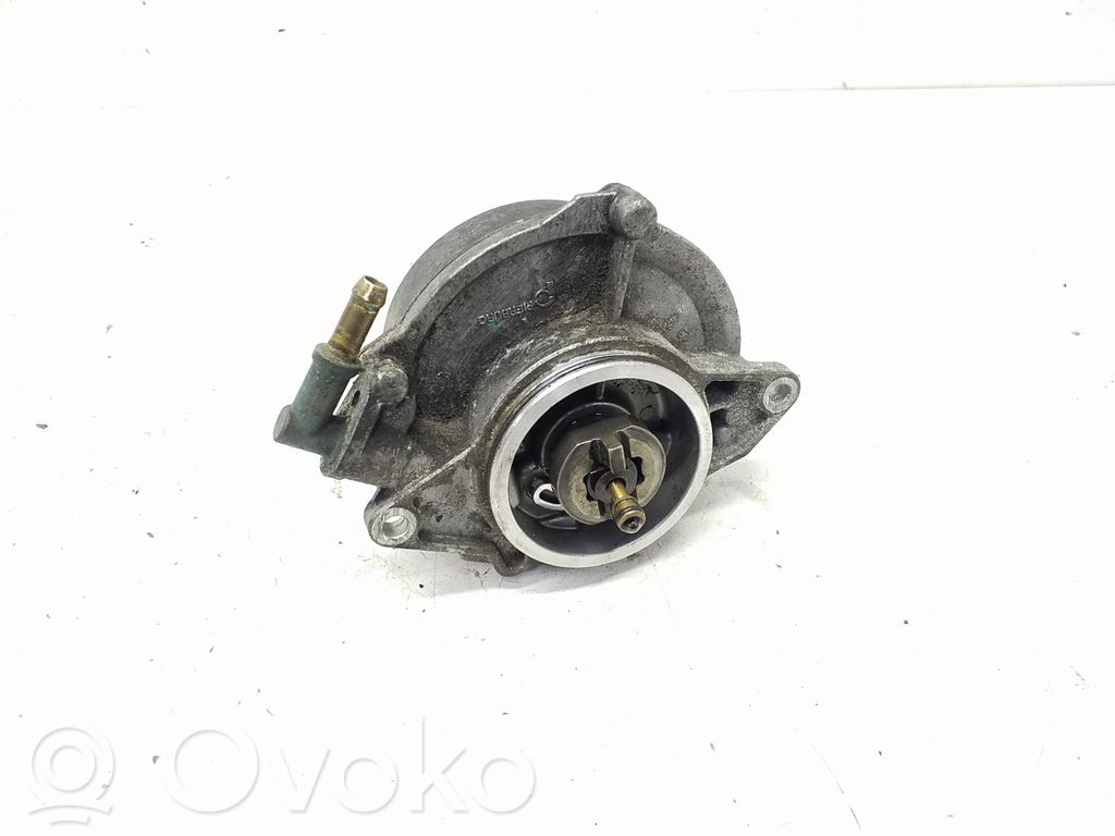 Audi A4 S4 B8 8K Vacuum pump 