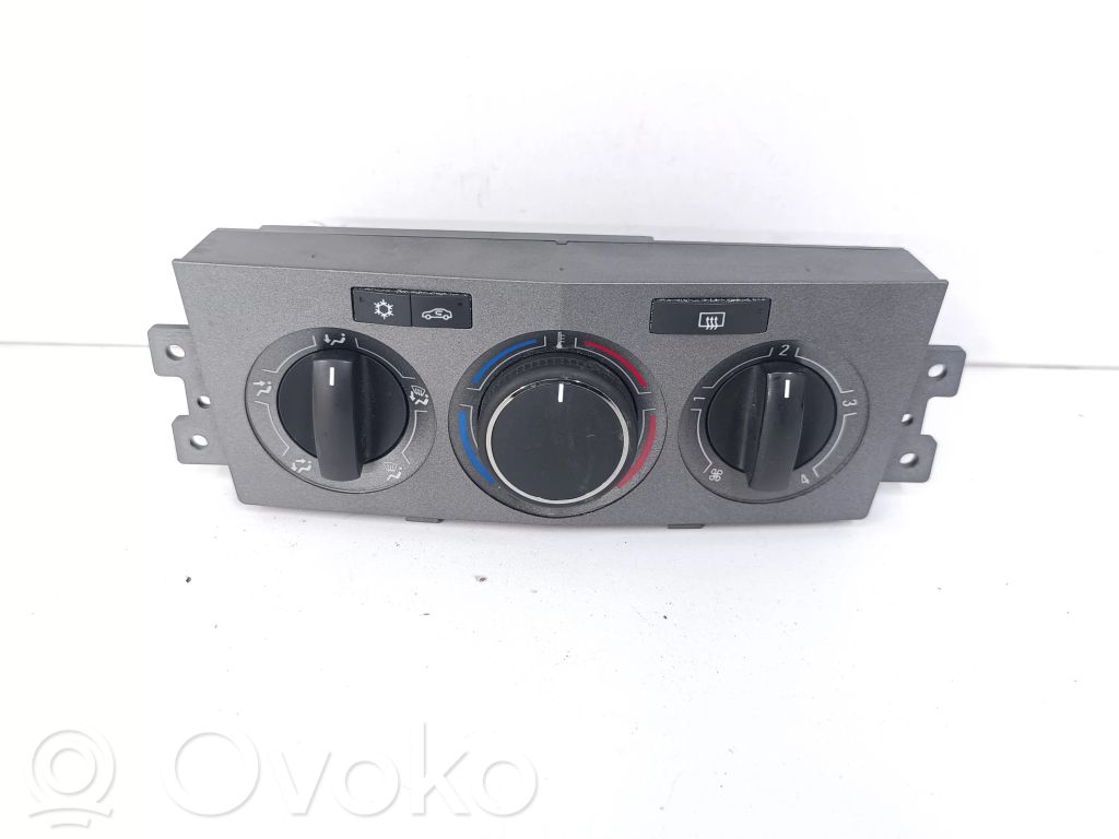 Opel Antara Climate control unit 