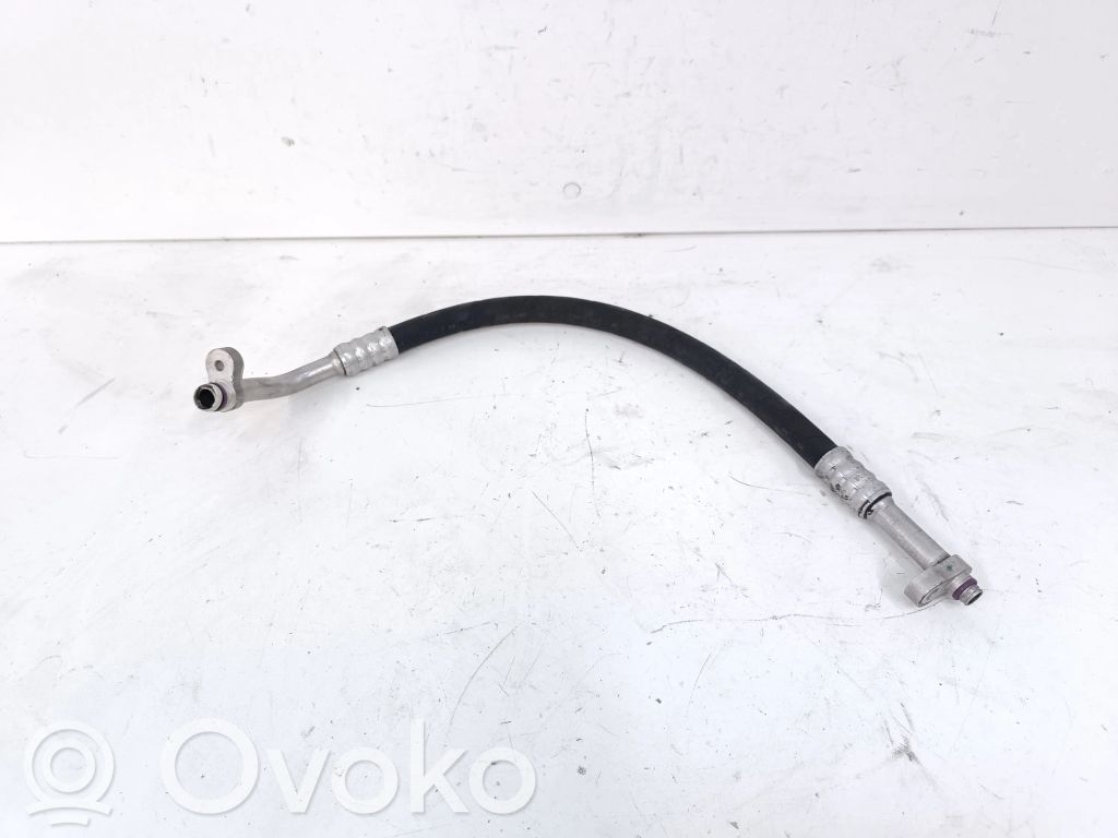 Audi A8 S8 D3 4E Ilmastointilaitteen putki (A/C) 
