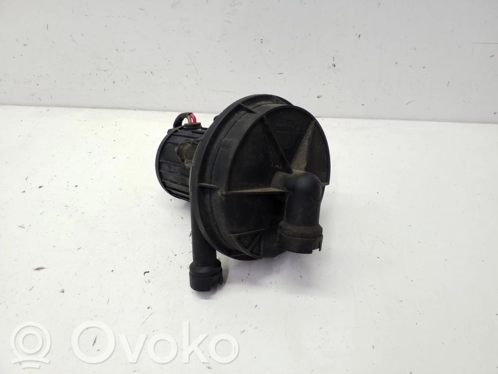Audi A8 S8 D3 4E Pompa powietrza wtórnego 