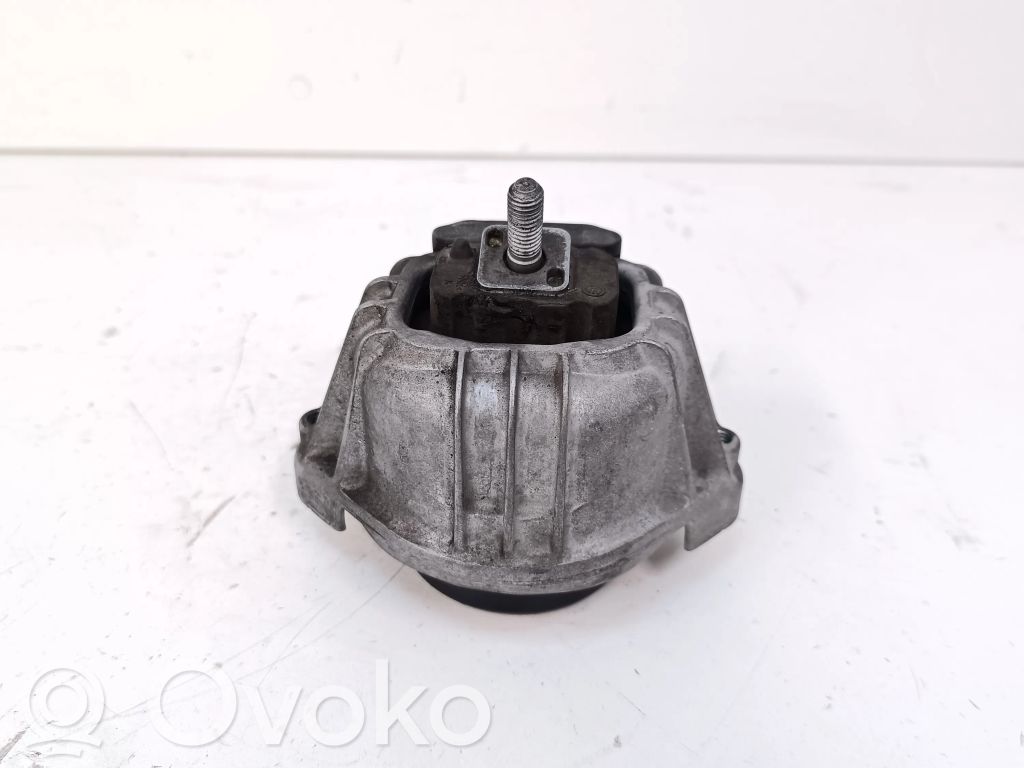 Engine mount bracket   6768853,676885303,13981112