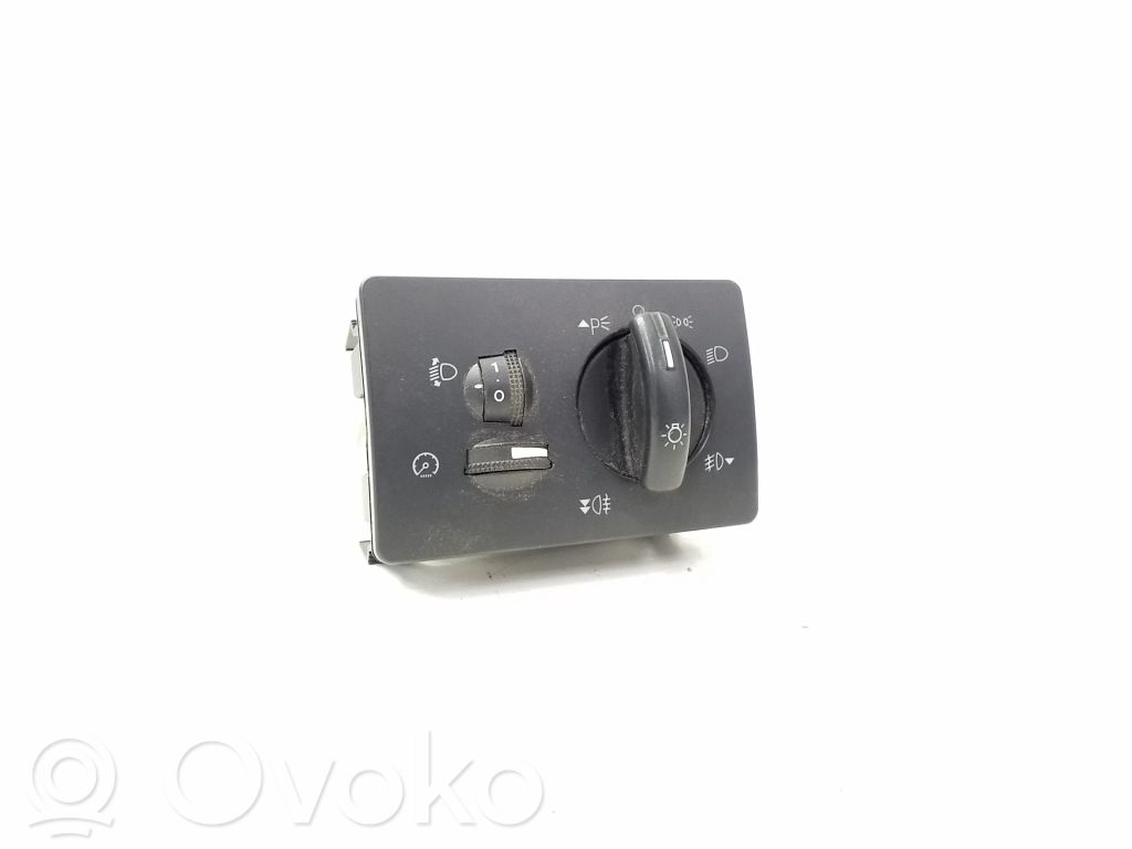 Ford Kuga I Light switch 