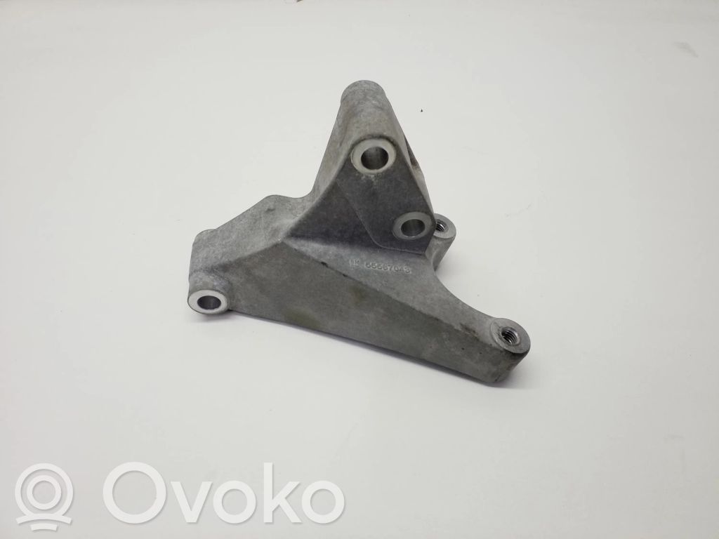 Buick Encore I Engine mounting bracket 
