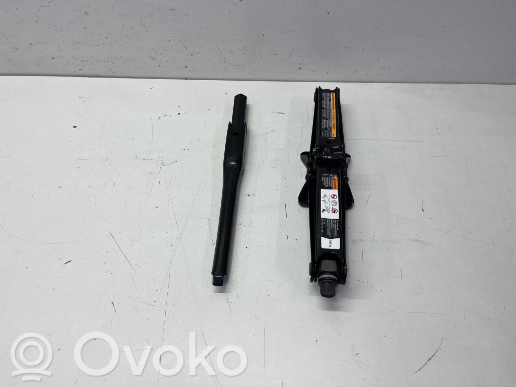Buick Encore I Instrumentu komplekts 