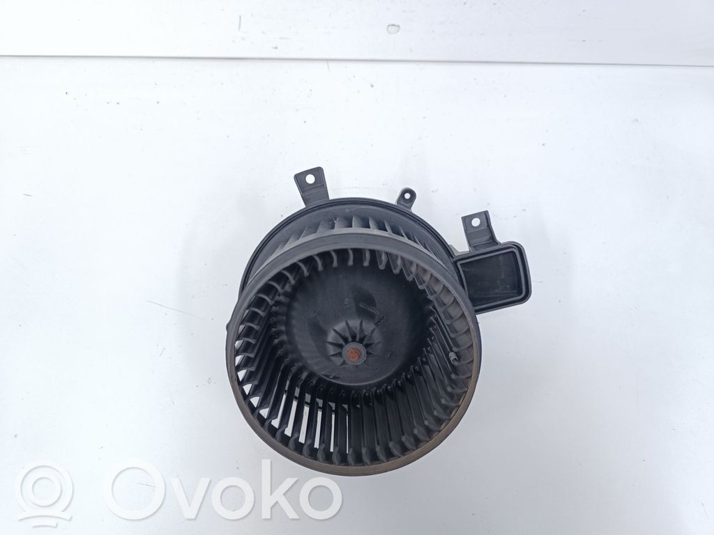 Dodge Challenger Mazā radiatora ventilators 