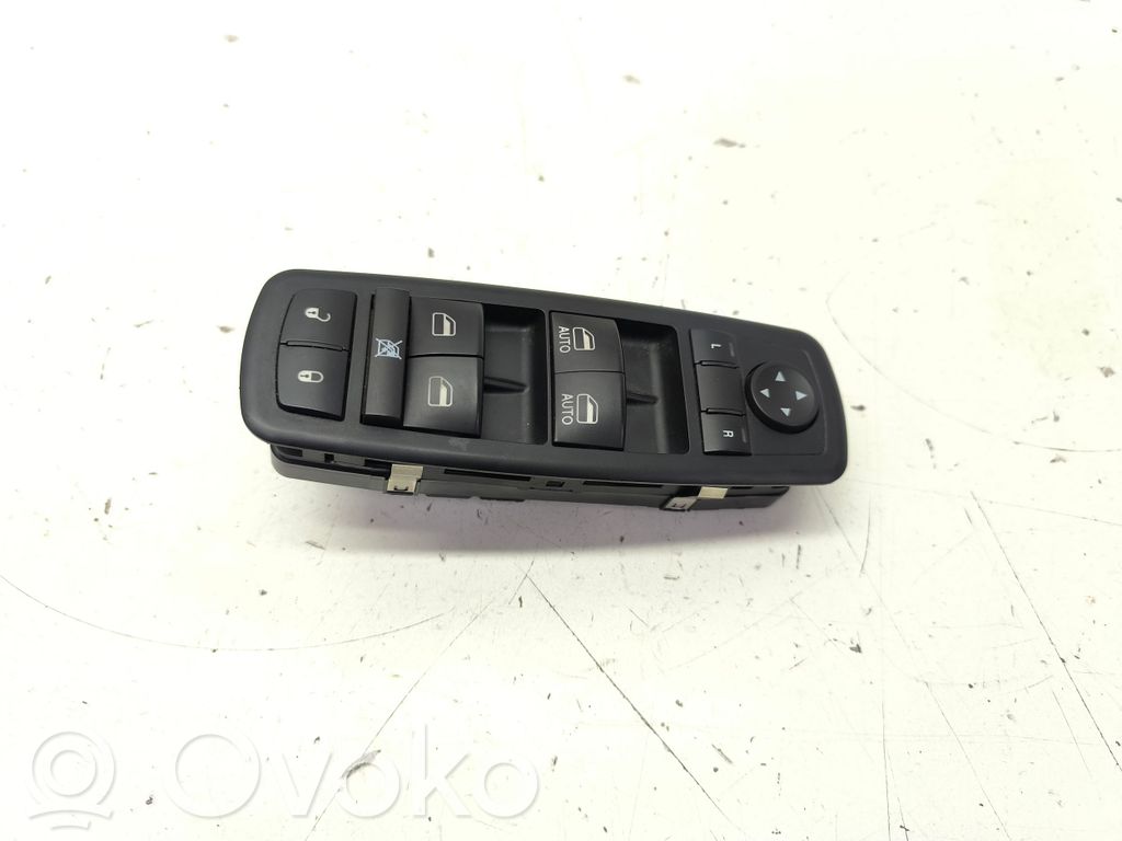 Dodge Durango III Electric window control switch 