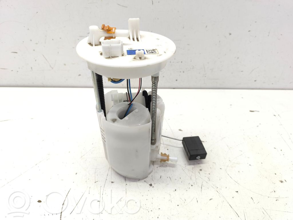 Subaru Outback (BT) Bomba interna de combustible 