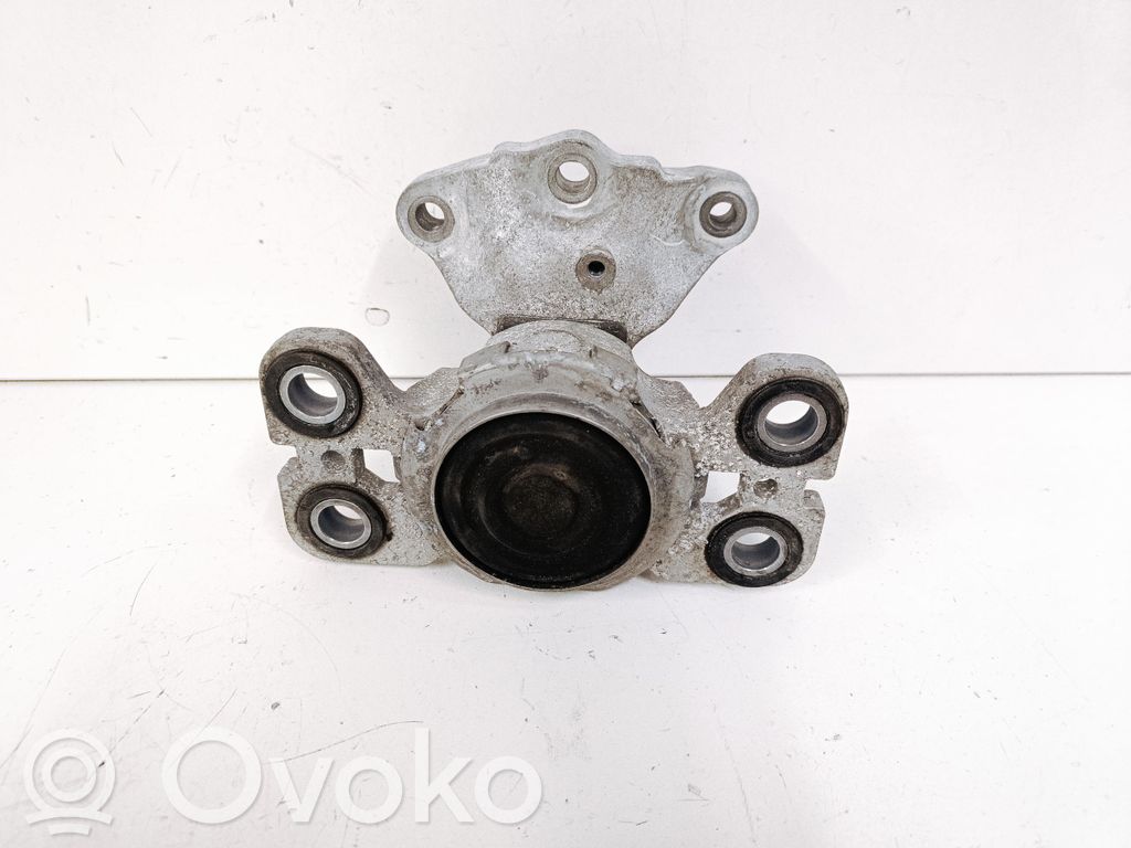 Volvo V60 Engine mount bracket 