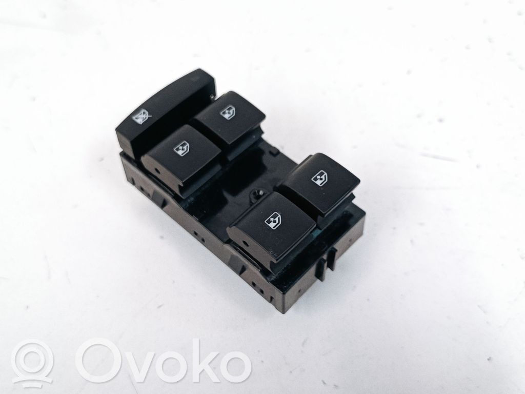 Buick Encore I Electric window control switch 