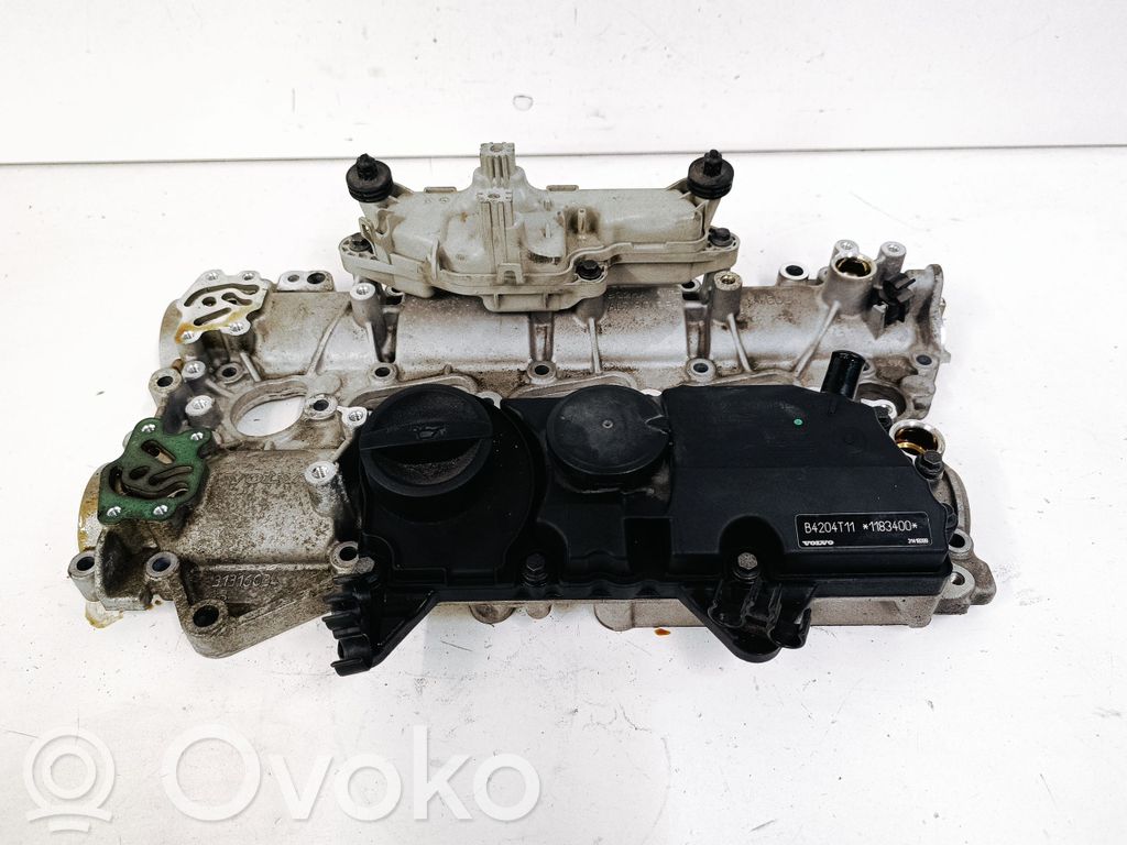 Volvo XC60 Rocker cam cover 