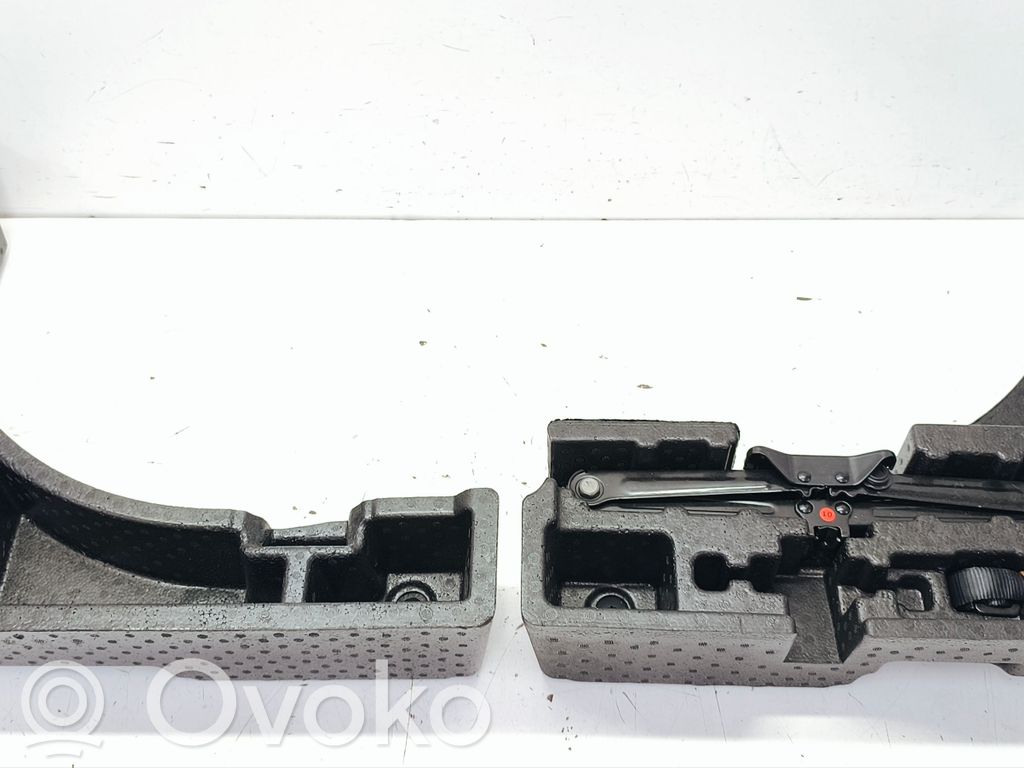 Buick Encore I Tool set 
