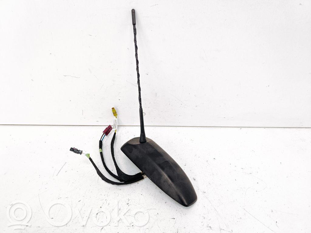 Buick Encore I GPS-pystyantenni 