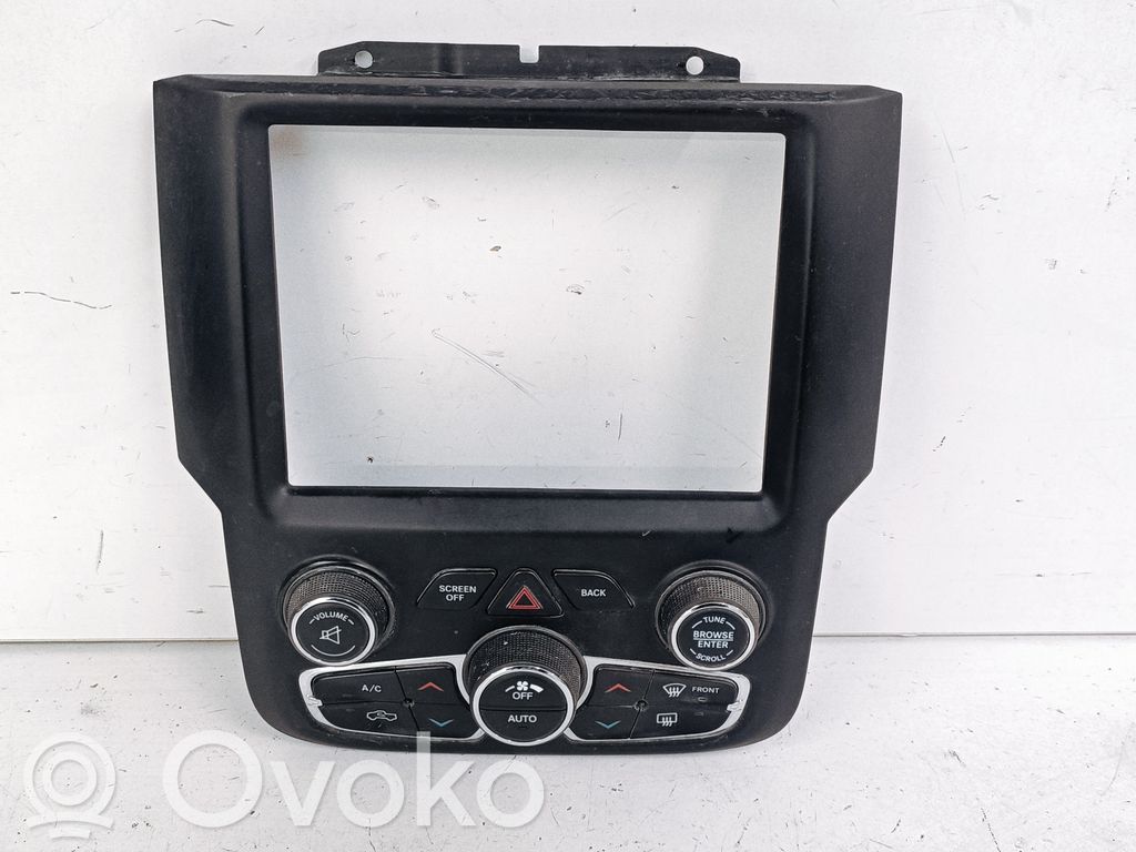 Dodge RAM 1500 DS Climate control unit 