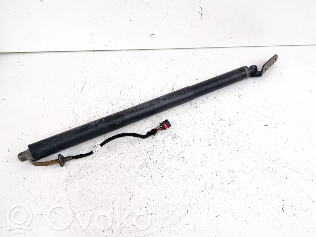 Porsche Macan (95B) Tailgate/trunk strut/damper 