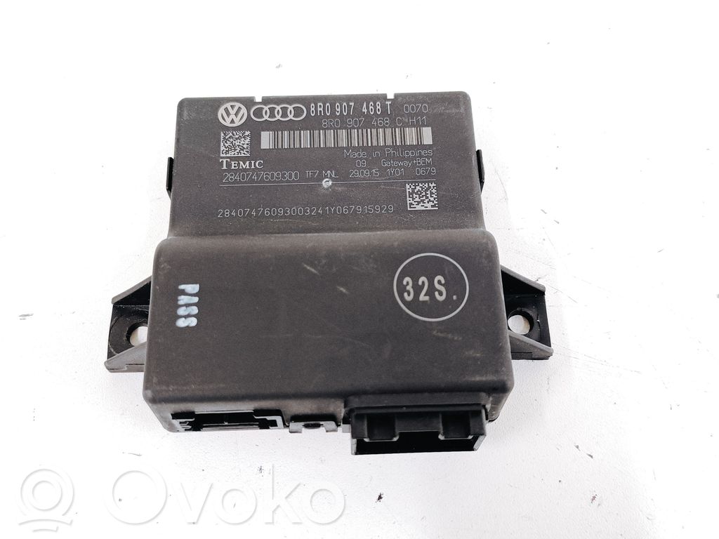 Audi A4 S4 B8 8K Gateway control module 
