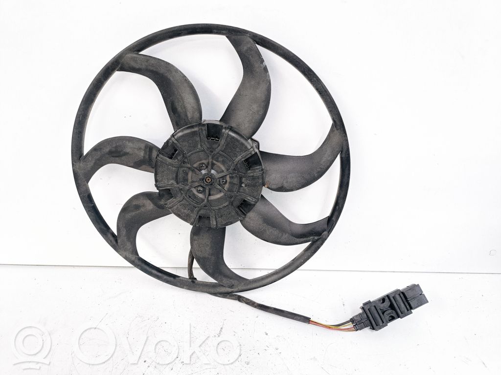 BMW 1 E82 E88 Elektrisks radiatoru ventilators 