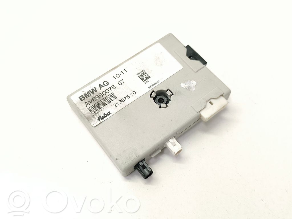 BMW 1 E82 E88 Antenos stiprintuvas 