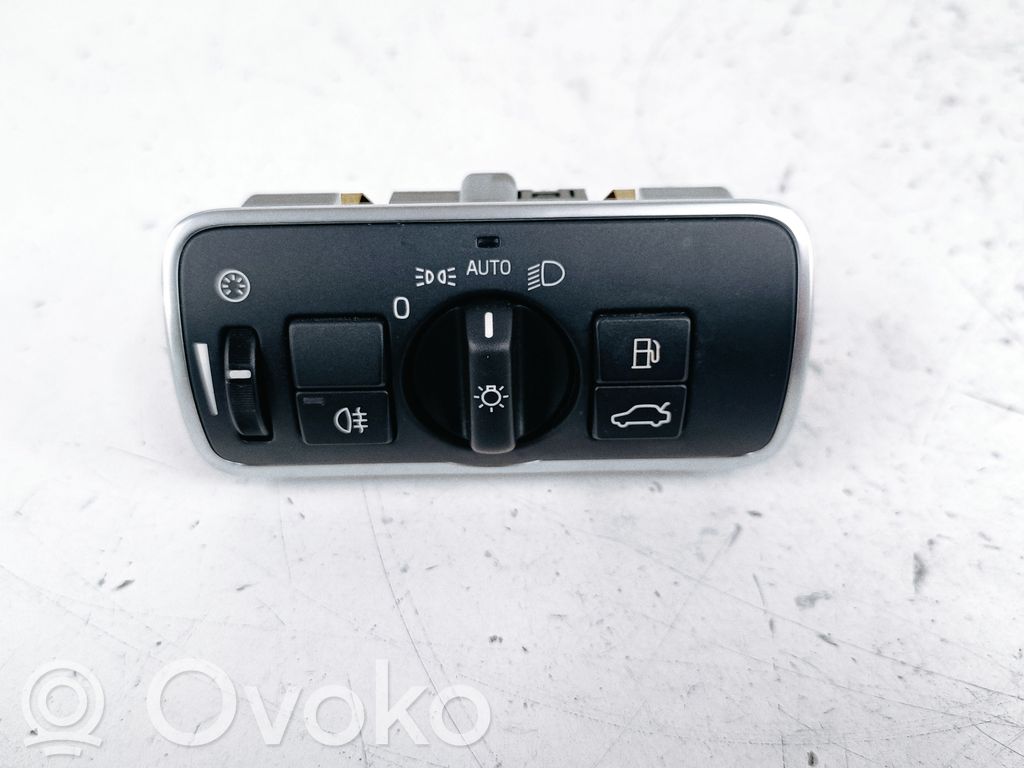 Volvo XC60 Light switch 