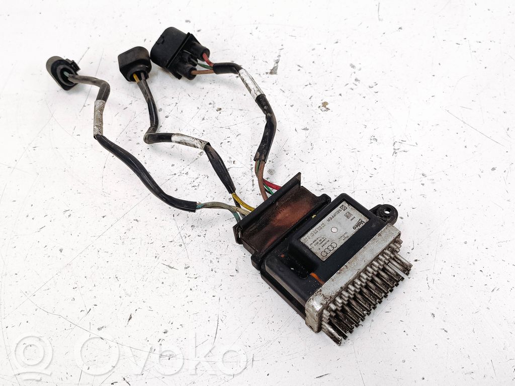 Audi A4 S4 B8 8K Coolant fan relay 