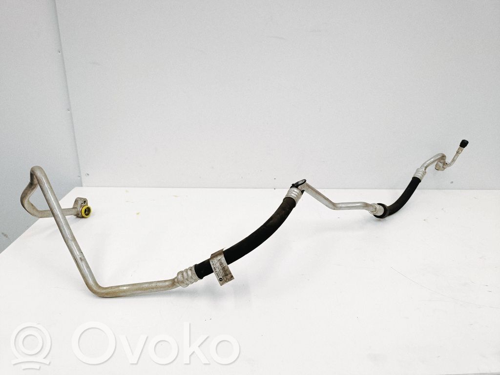 BMW 3 E92 E93 Ilmastointilaitteen putki (A/C) 