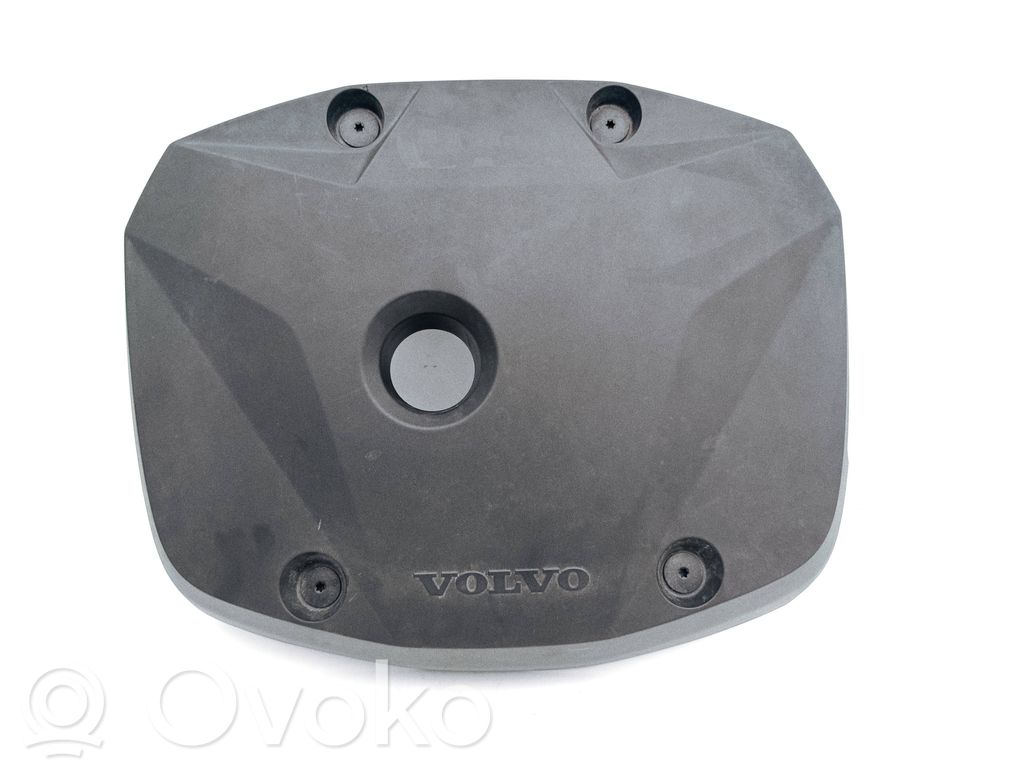 Volvo XC40 Engine cover (trim) 
