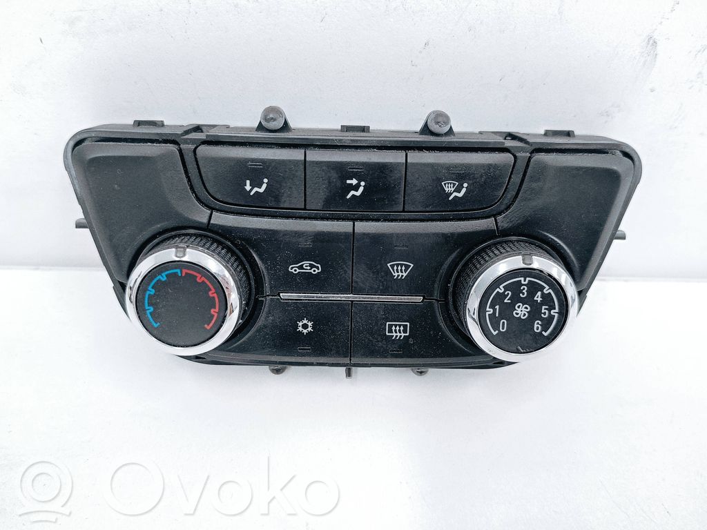 Buick Encore I Climate control unit 